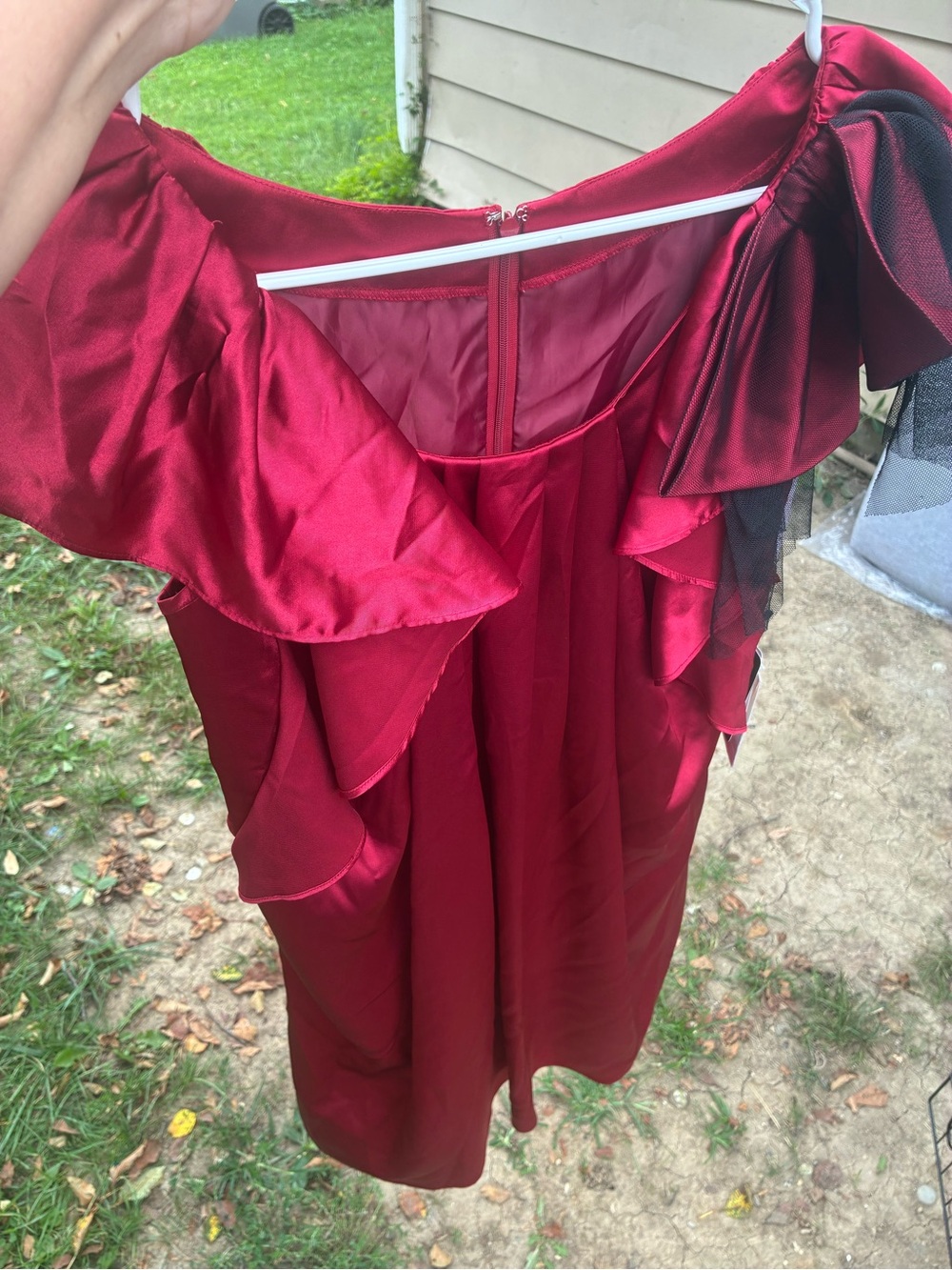One-Shoulder Red Ruffle Evening Dress - Picture 2 of 7